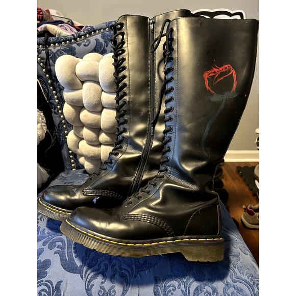 Dr Martens Custom Painted 14 Eye Knee High Boots size 8/EU 39 - Picture 2 of 6